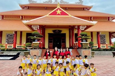 Tổ chức cho trẻ tham quan khu chứng tích Chiến tranh Rừng tràm Bang Biện Phú