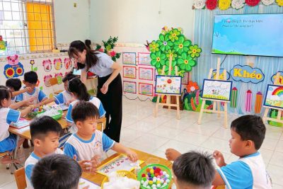 BÉ VỚI HOẠT ĐỘNG TẠO HÌNH. Chủ đề “Nước và các hiện tượng tự nhiên”.